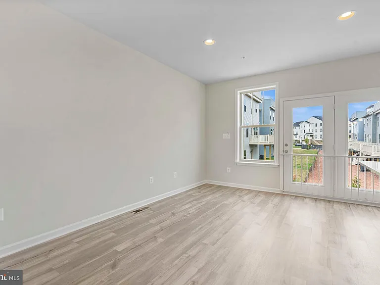 5907 Garden Walk Dr — Photo 5