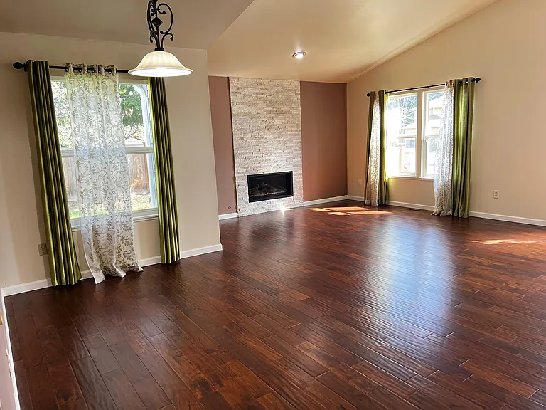12810 NE 101st Pl — Photo 8