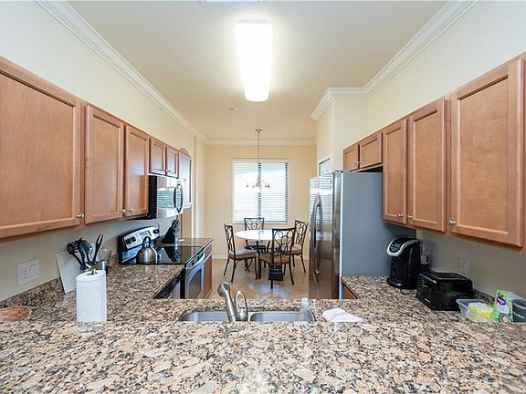 4th image of 9715 Acqua Ct Unit 143