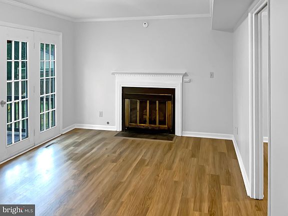 3rd image of 10806 Woodland Dr