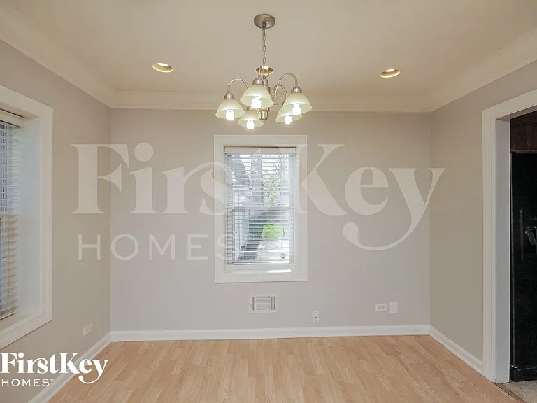 15006 Avers Ave — Photo 4