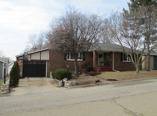 1810 Putnam St, Peru, IL 61354