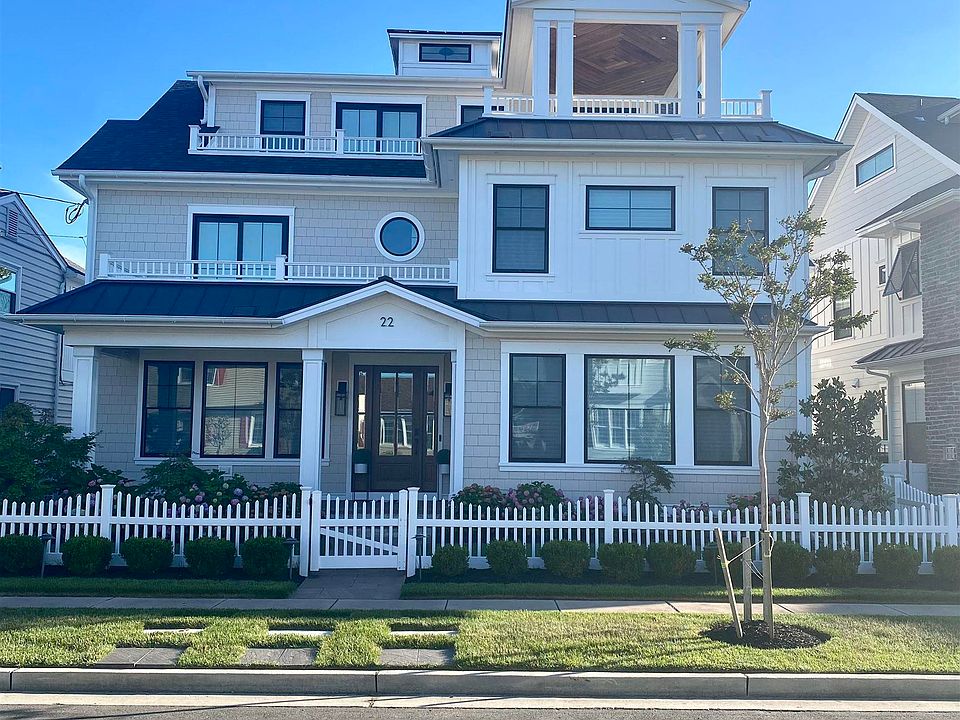 2nd image of 22 E Aberdeen Rd