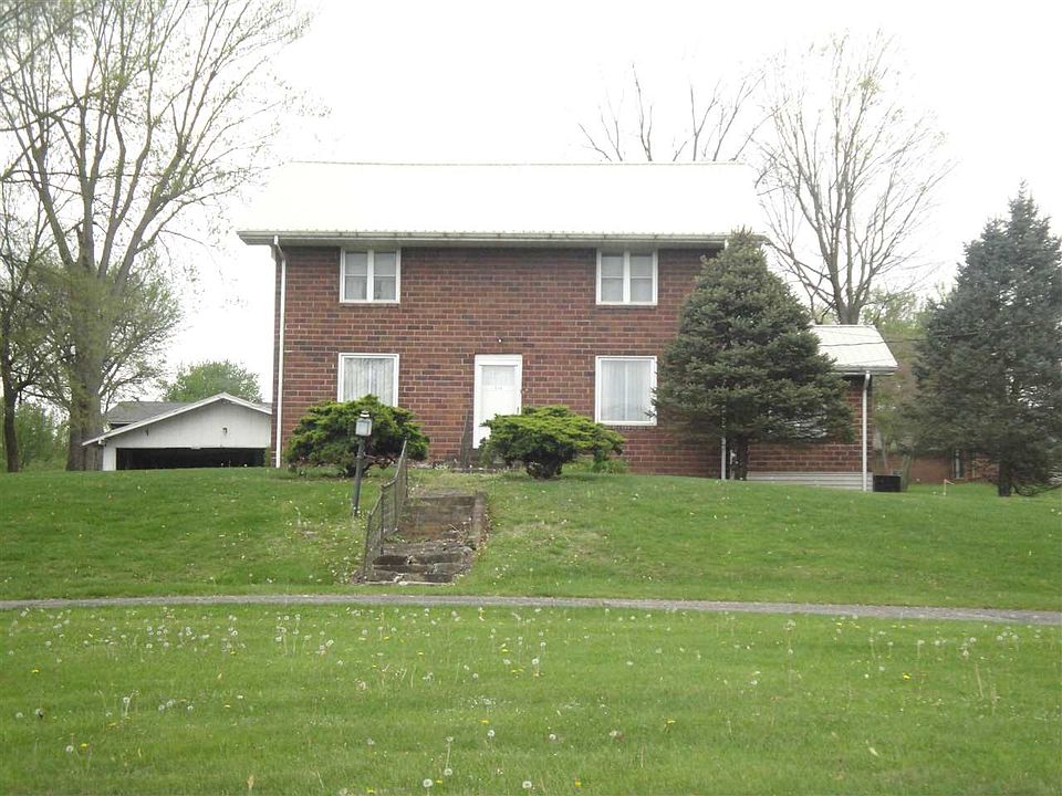 2nd image of 516 E Broadway St