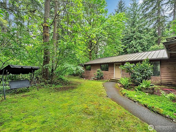 3rd image of 15409 216th Avenue NE