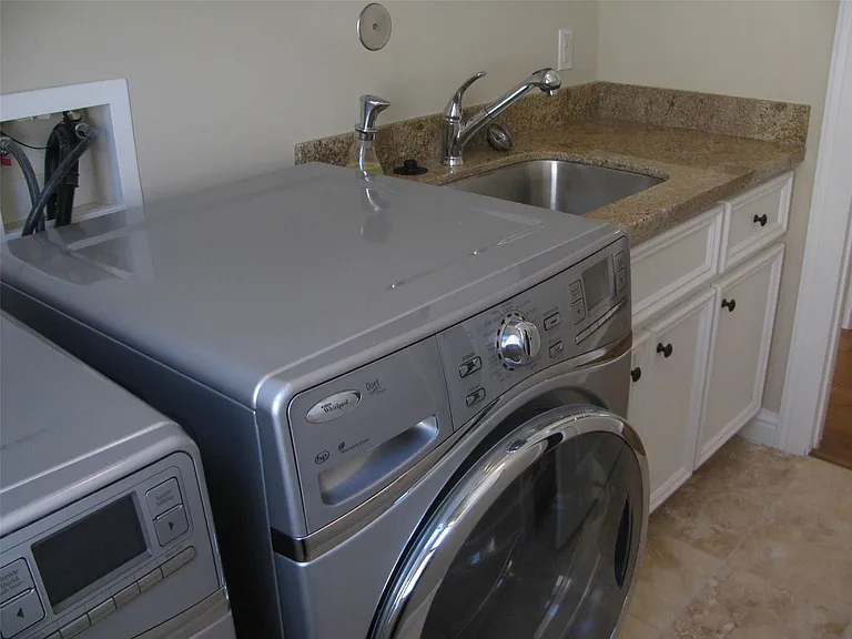 4112 Blossom St — Photo 35