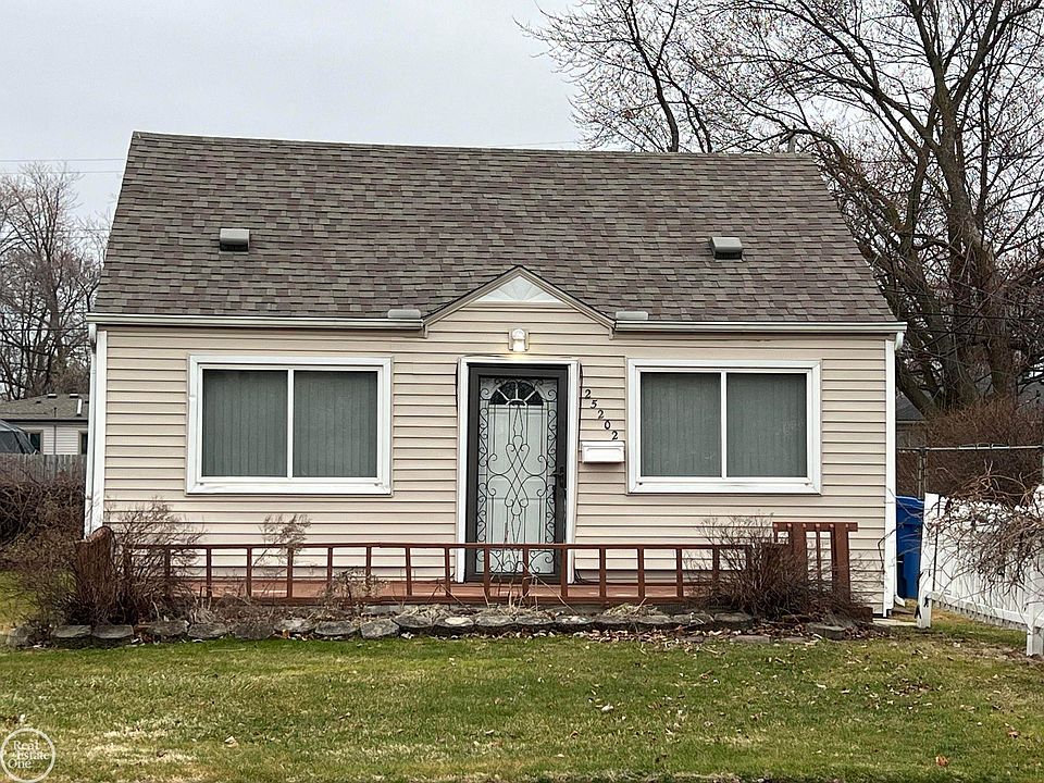 1st image of 25202 Firwood Ave