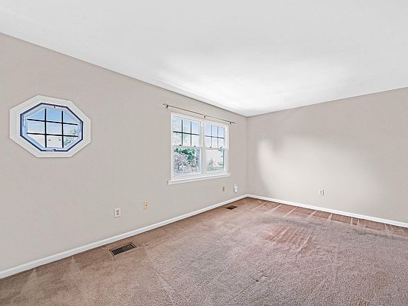 2nd image of 1207 Timothy Ln