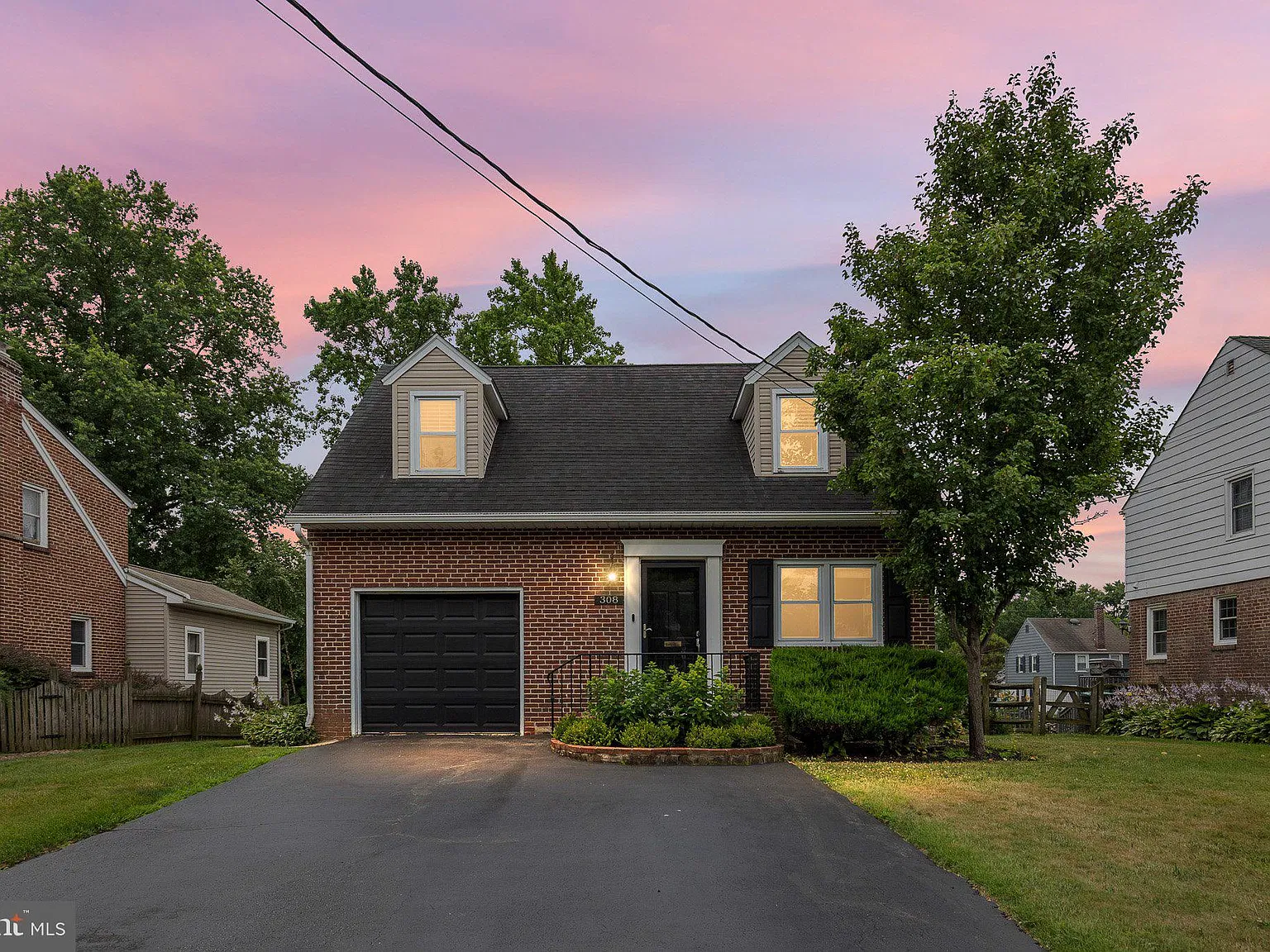 3 bed, 2.5 bath, 1683 sqft, $3,000 — Photo 2