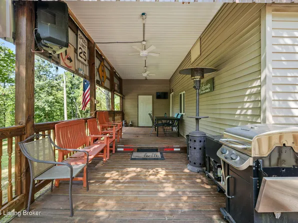 585 Trailwoods Dr, Leitchfield, KY 42754