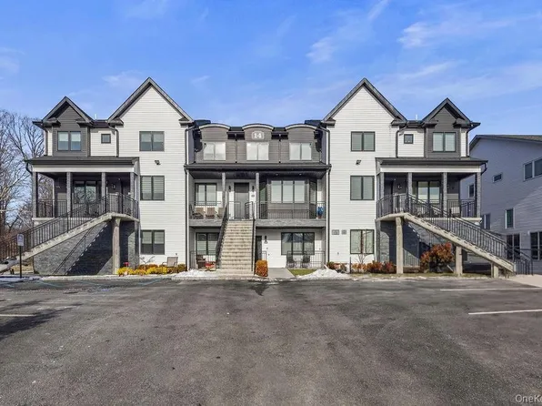 14 Calvert Drive #102, Monsey, NY 10952