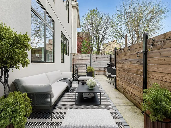 519 Maple St #1B, Brooklyn, NY 11225