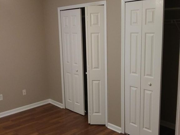 3rd image of 8078 Shadow Oak Dr #8078