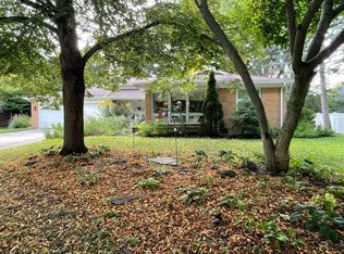 604 Knollwood Dr, Bowling Green, OH 43402