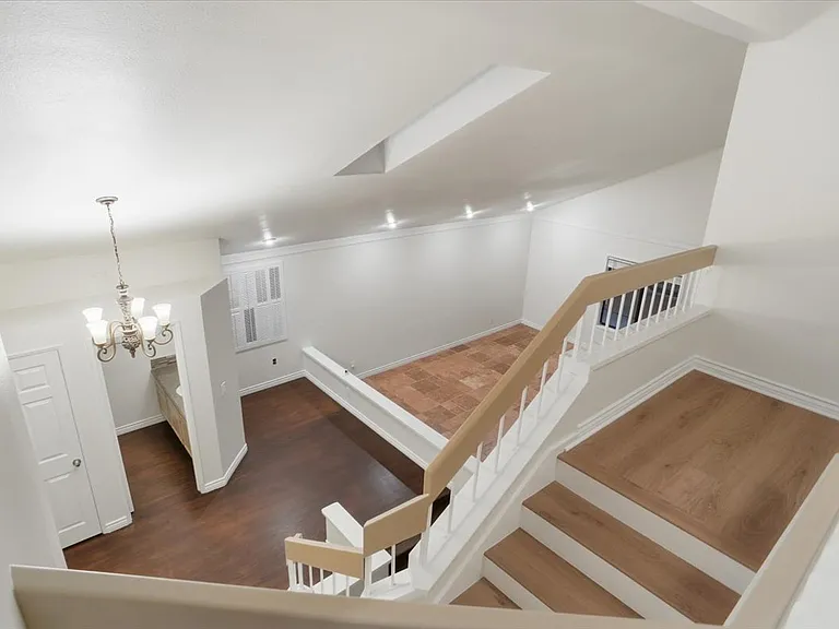 24124 Mentry Dr — Photo 10