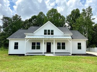 111 Arrowood Ln, Harmony, NC 28634