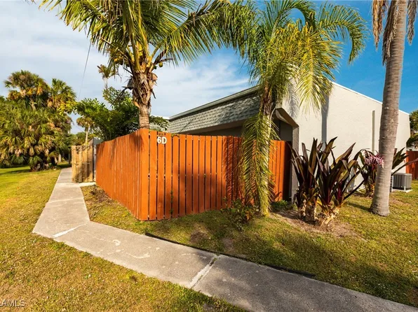1165 Palm Ave APT 6D, North Fort Myers, FL 33903
