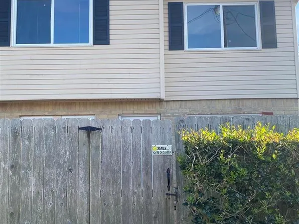 992 Park Meadow Dr #10, Beaumont, TX 77706