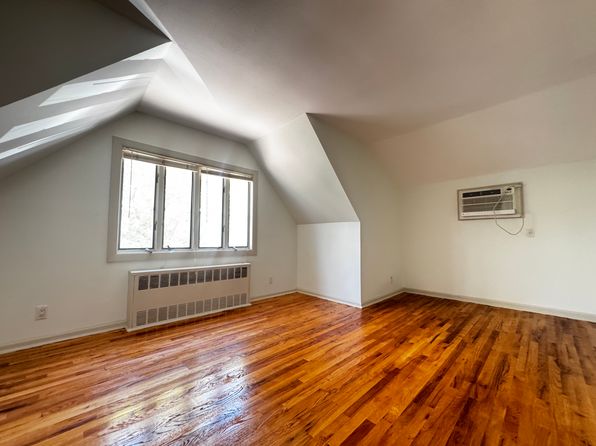 2348 E 74th St FLOOR 2