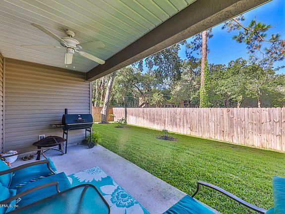 5th image of 9502 Abby Glen Cir