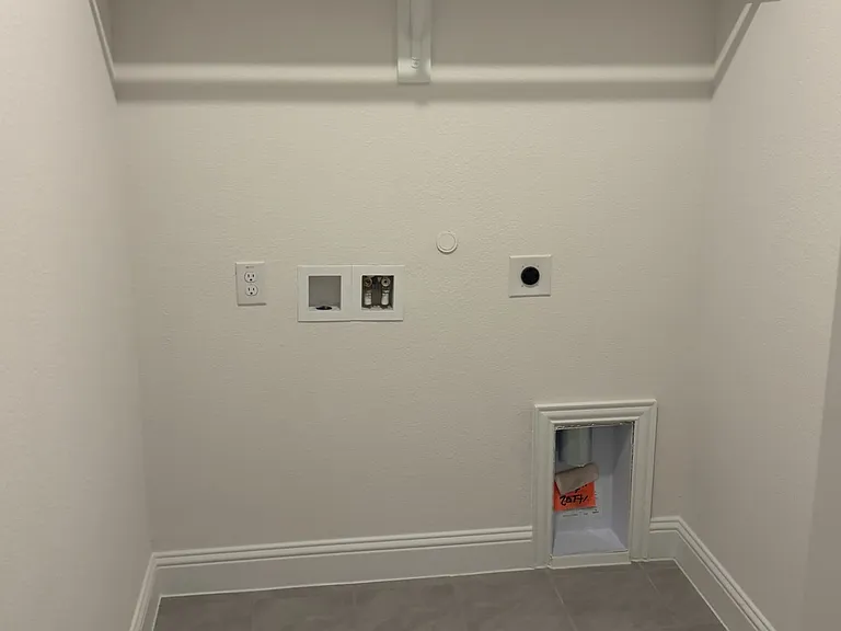 Mud room / utility room
