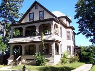 39 Cliftwood St, Springfield, MA 01108