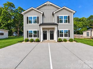 1415-1417 3rd Street Pl NE, Hickory, NC 28601