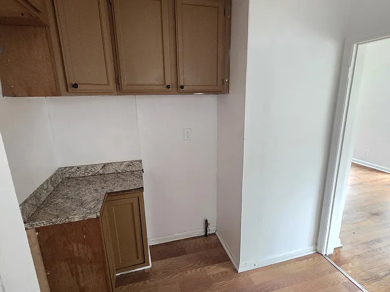 9309 Whitcomb St — Photo 18