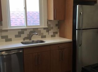 661 39th St, Oakland, CA 94609
