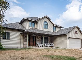 919 Amy Dr, Holmen, WI 54636