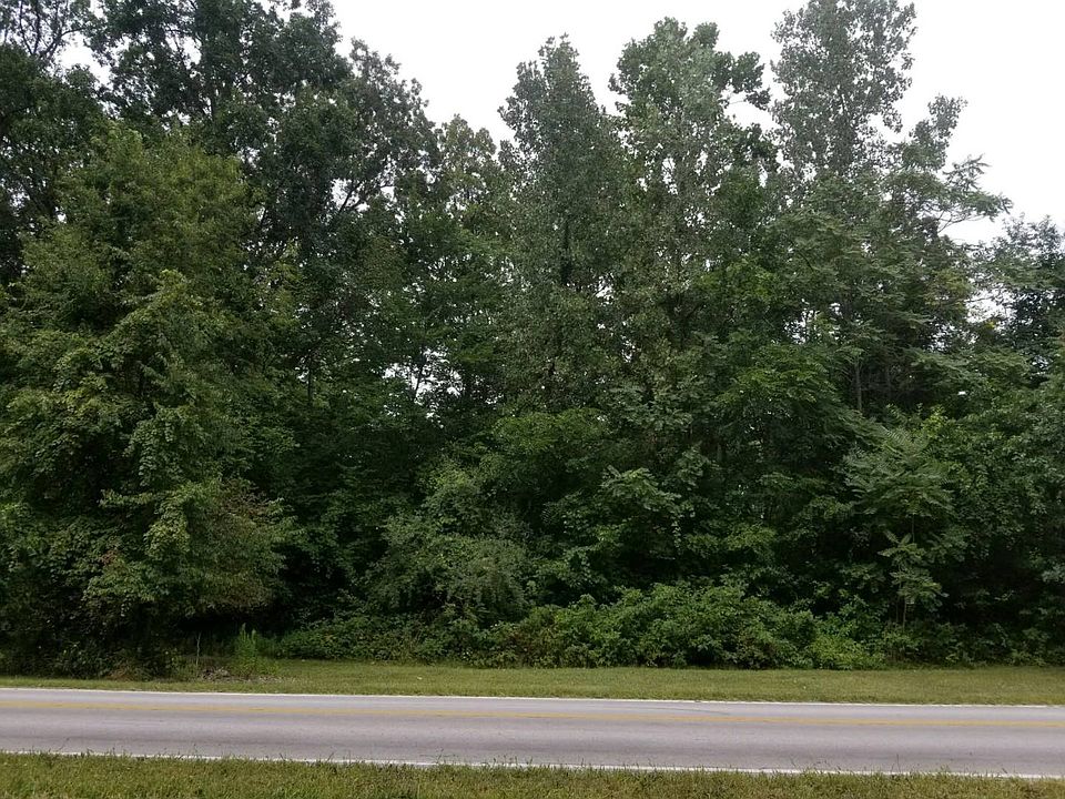 2nd image of 470 Indian Mill Dr