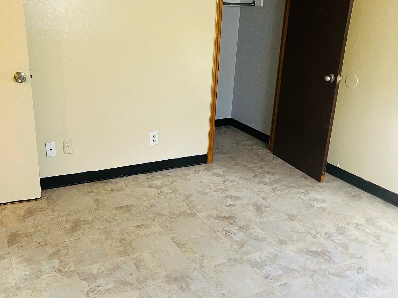 2 bed, 1008 sqft, $1,000 — Photo 3
