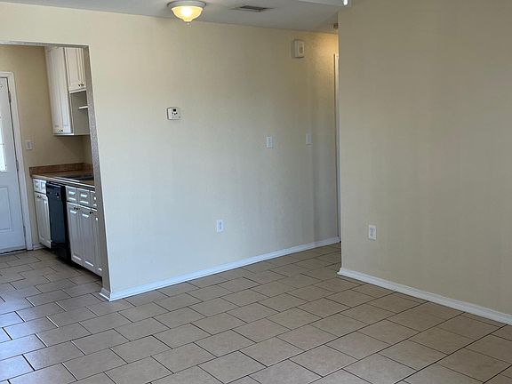 5th image of 21463 Mallory Ave