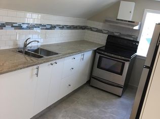 73 Carmans Rd APT A, Farmingdale, NY 11735