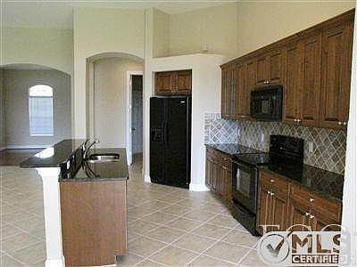 4th image of 5589 Whispering Willow Way