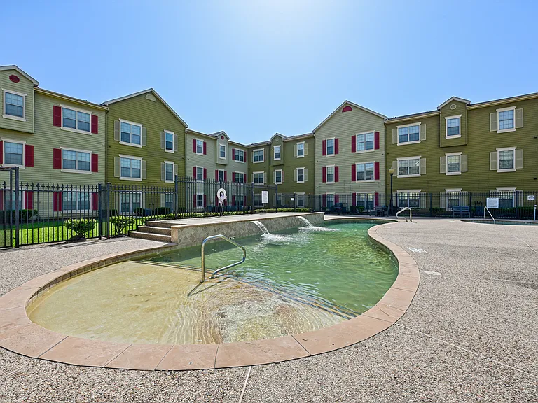 Big Bass Apartments — Photo 16