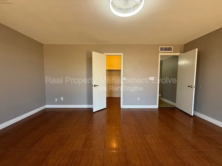 3626 W Angela Dr — Photo 13