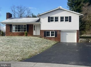 19119 Woodhaven Dr, Hagerstown, MD