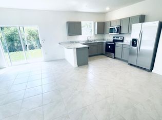 910 SE 19th St #930, Homestead, FL 33034