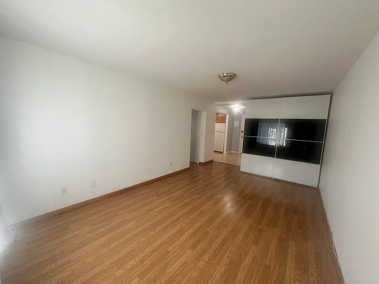 2026 Menahan St #1 — Photo 9