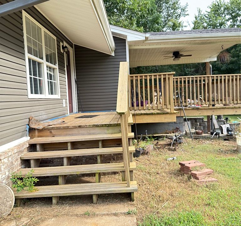1st image of 9 Wheeler Ln