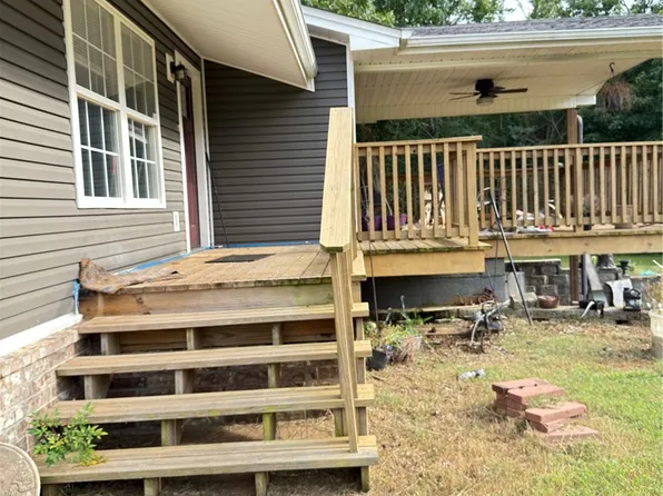 9 Wheeler Ln, Pottsville, AR 72858