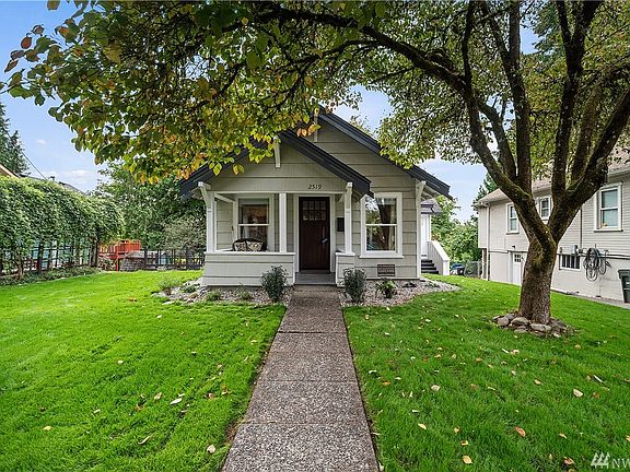 2nd image of 2519 Columbia St SW