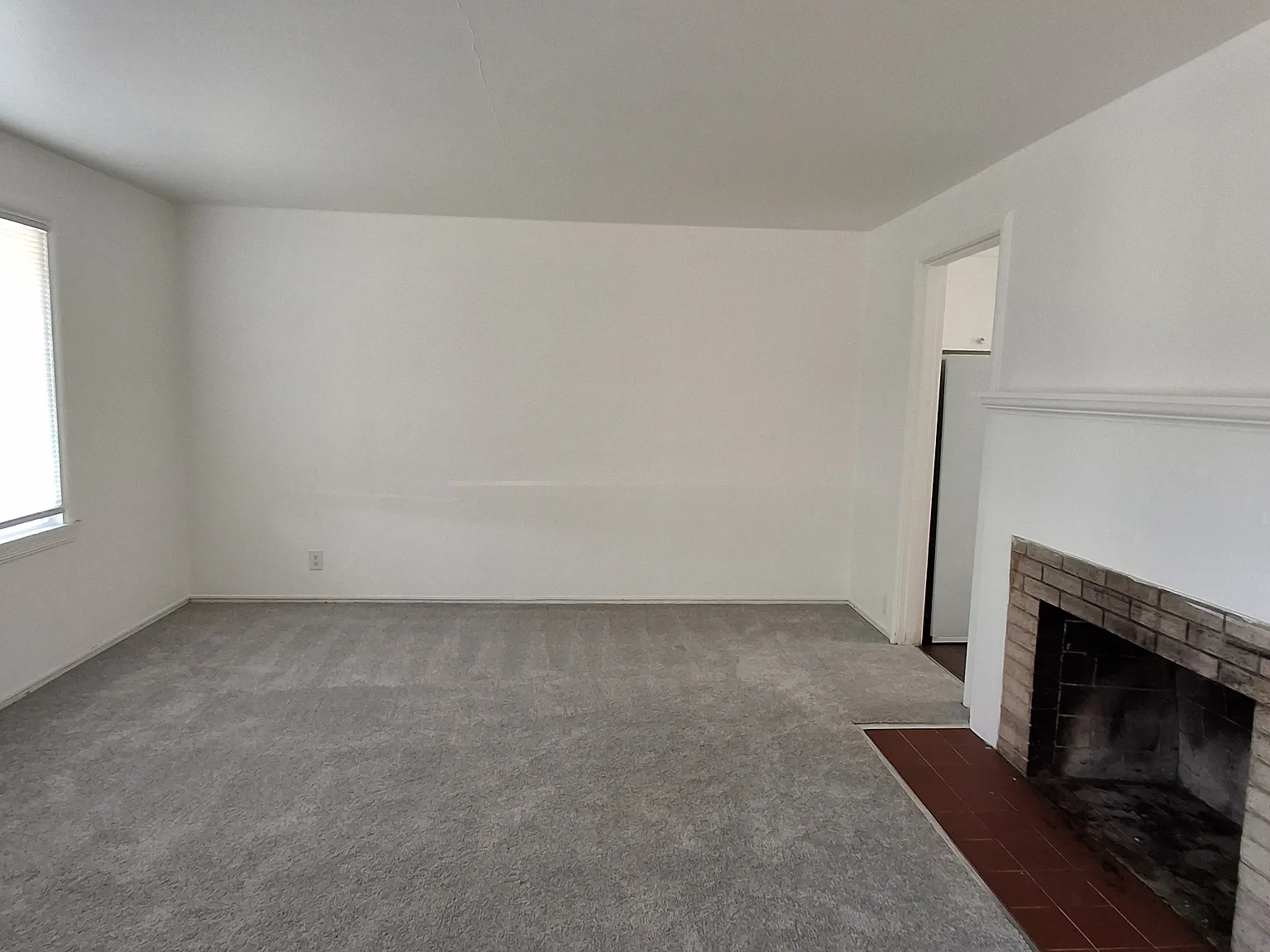 2 bed, 780 sqft, $2,450 — Photo 2