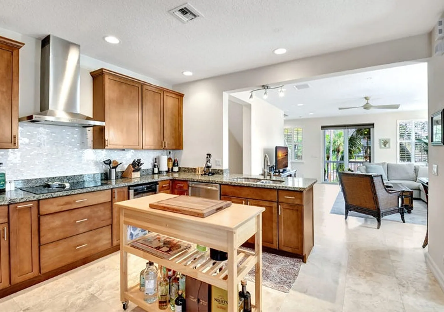 122 SW 1st Avenue, Delray Beach, FL 33444 — Photo 3