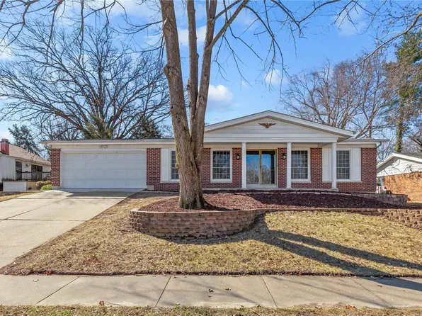 11806 Archerton Dr, Bridgeton, MO 63044