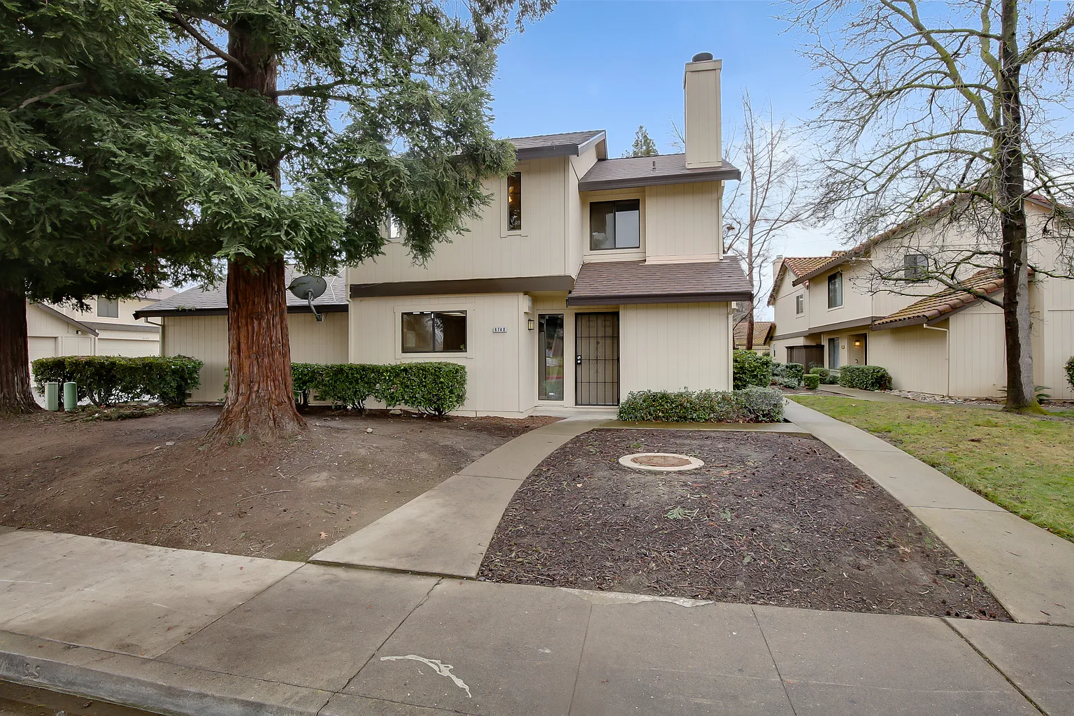 6740 Calvine Rd photo 1