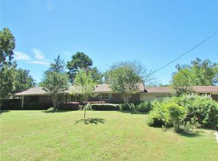 940 N Harbin Dr, Stephenville, TX 76401