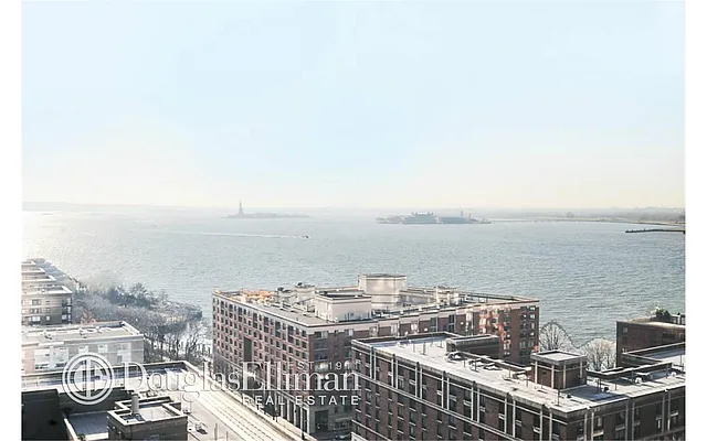 Rented by Douglas Elliman | media 19