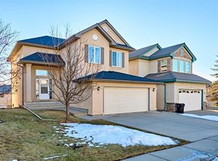 60 Edgeridge Clos NW, Calgary, AB T3A 6K4
